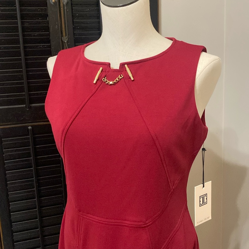 IVANKA TRUMP Ruby Fit and Flare Dress w/ Gold Chain Accent Size 8 New W Tag